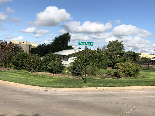 Serum Plant Road sign