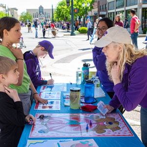 Kate KuKanich with the KSU CVM's This is How We “ROLE” program presenting at the 2023 Kansas Science Festival