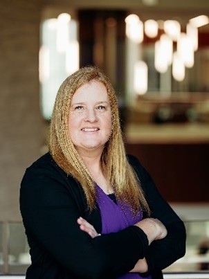Beth Stuewe's headshot