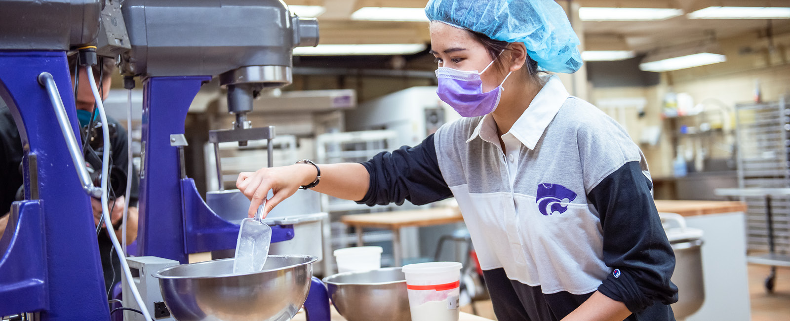 Student working in bakery science