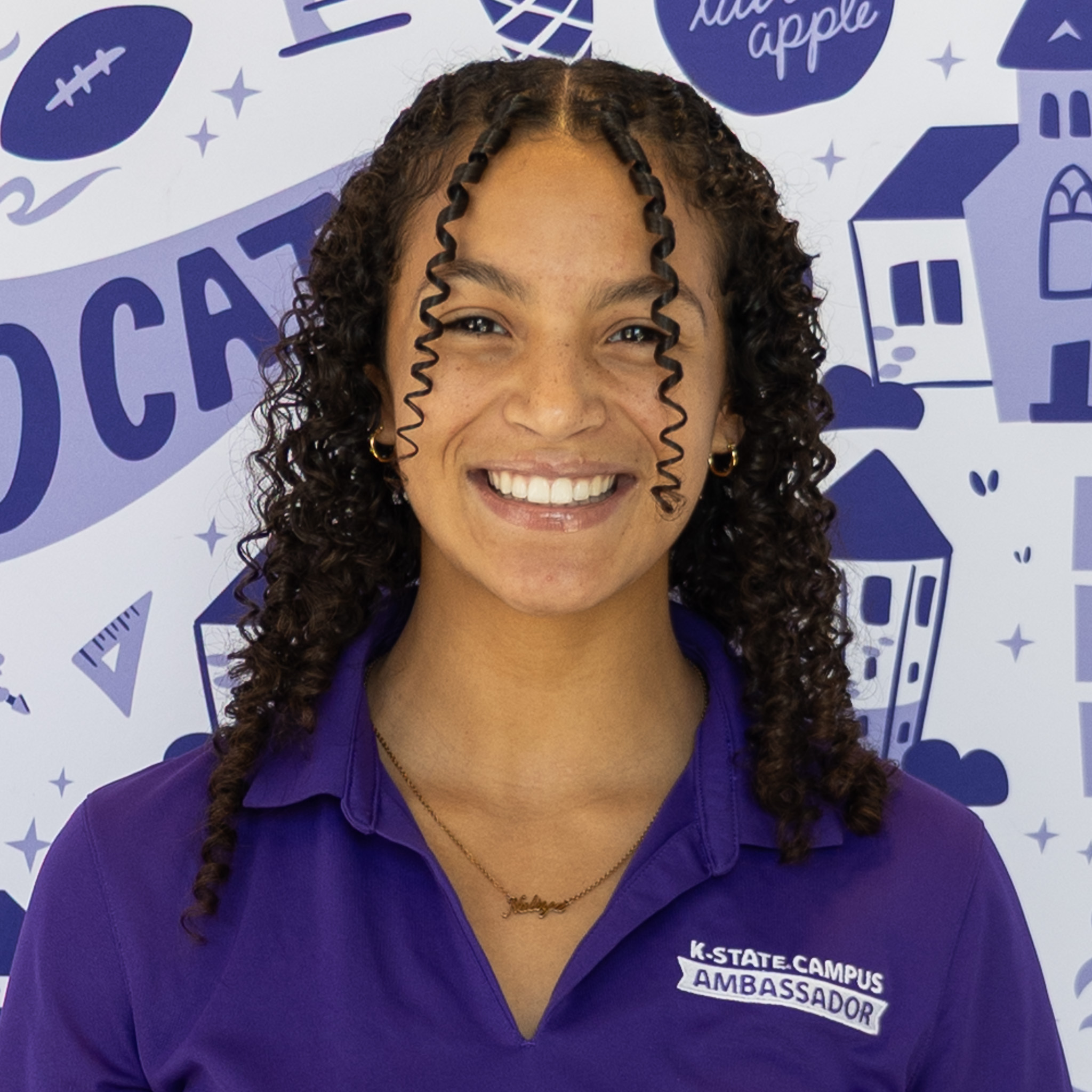 Naliya Contreras Head Shot