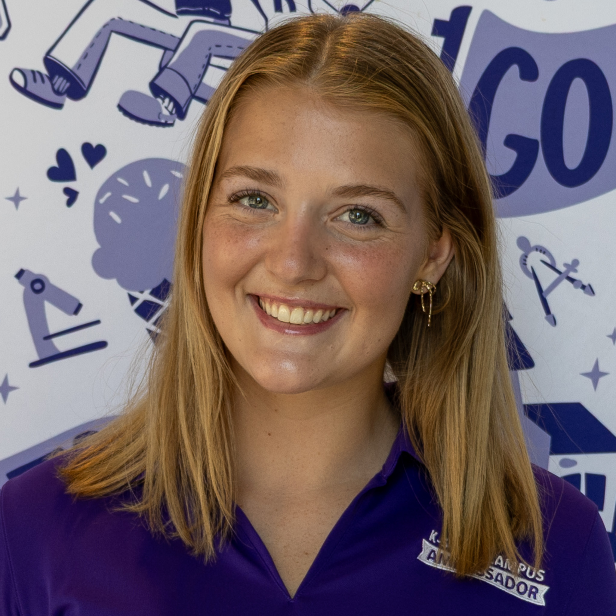 Haley Davis Head Shot