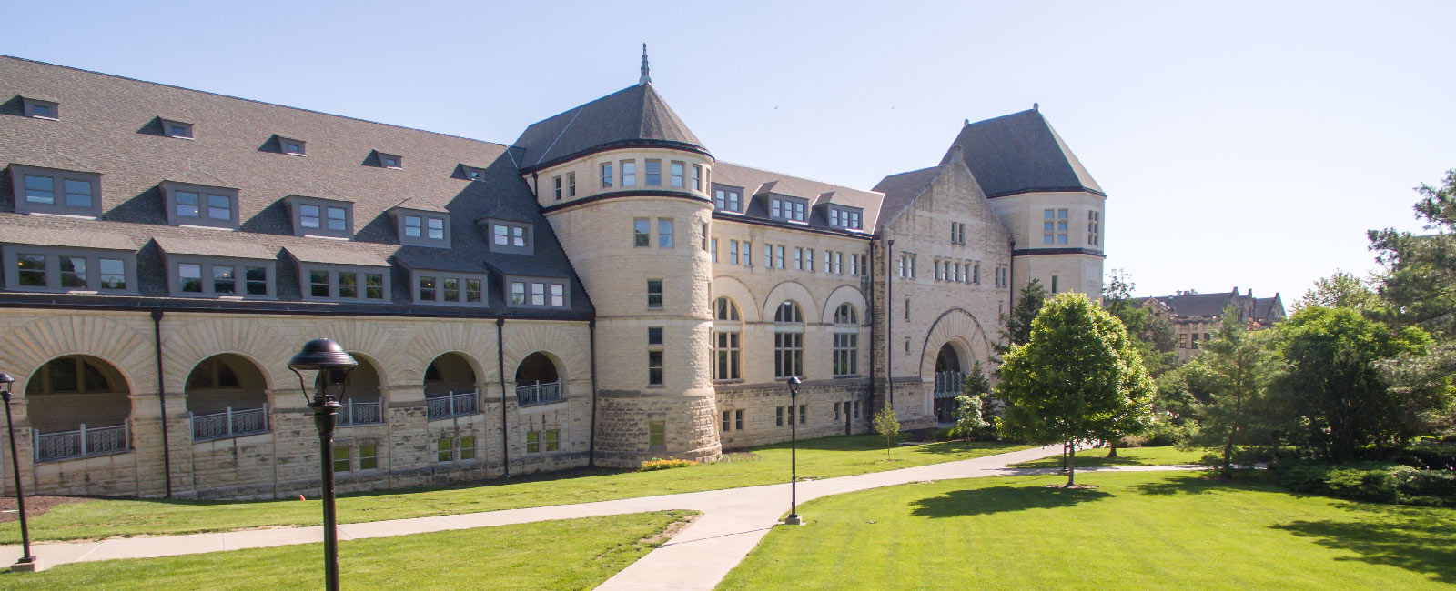 Hale Library on the Manhattan campus