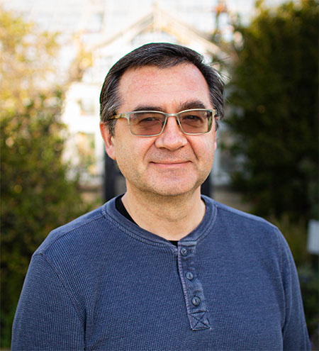 Eduard Akhunov