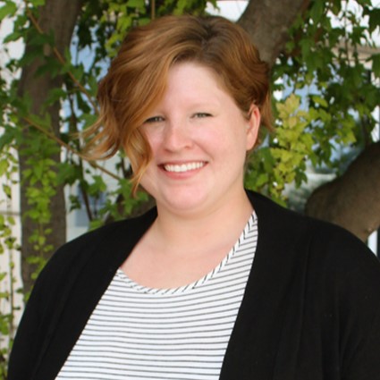 Headshot of Amanda Pope