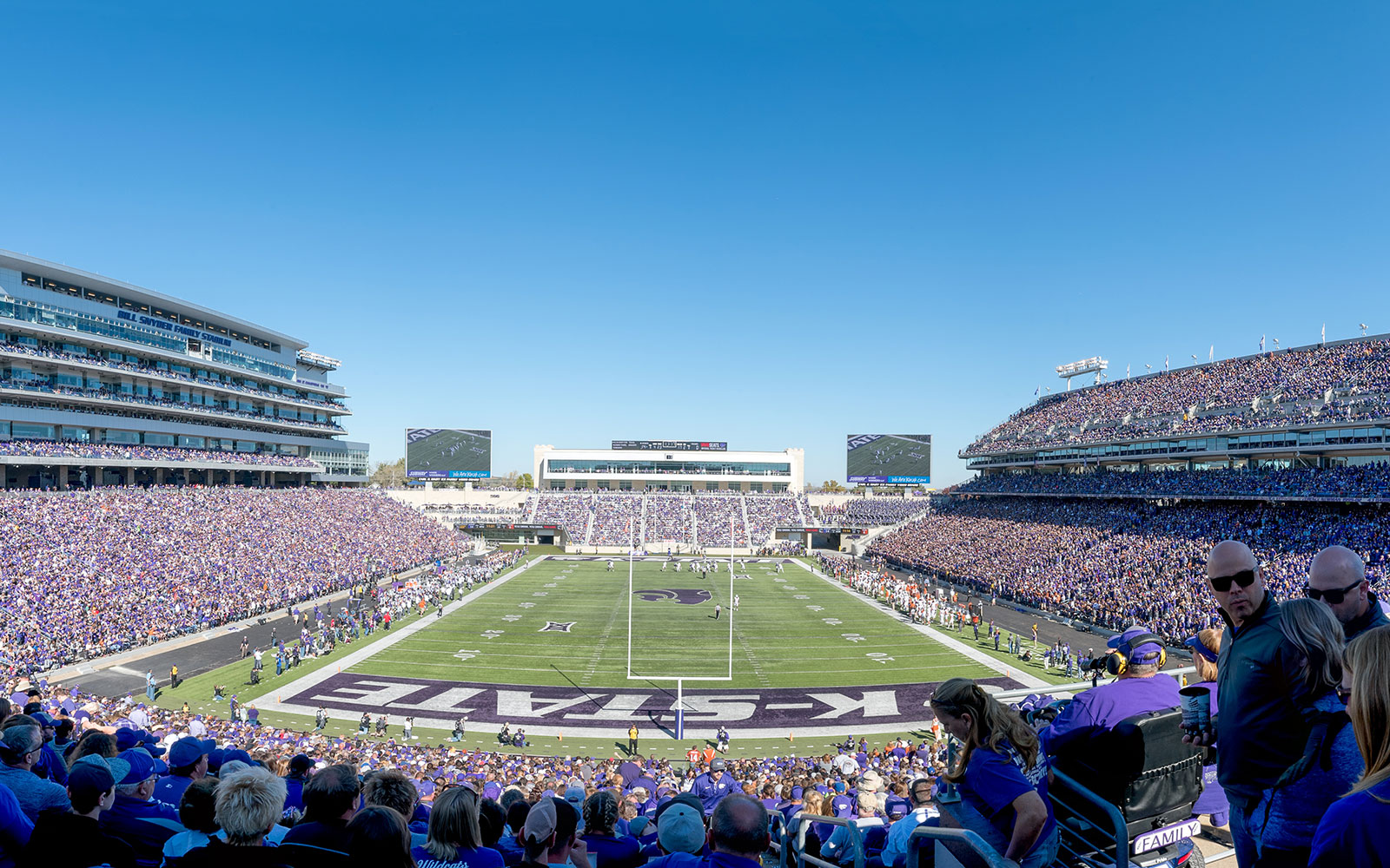 A photo of Bill Snyder Family Stadium on a K-State football game day.