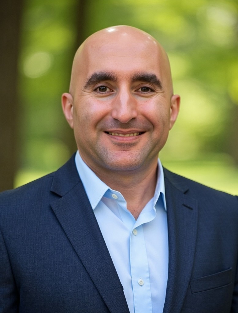 Aleksan Shanoyan headshot