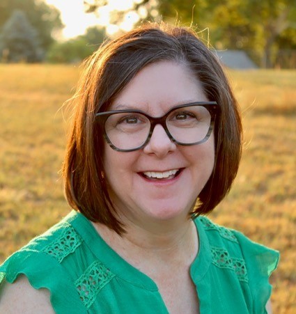 Photo of Lisa Ross
