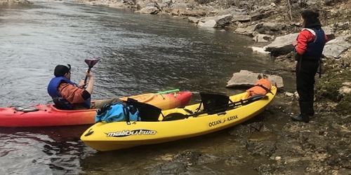 action_kayak