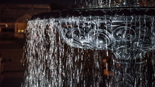 Fountain at night. 