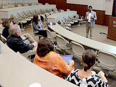 Roman Ganta leads a discussion on vector-borne disease research.