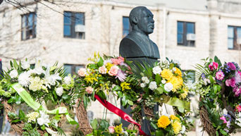 MLK bust 