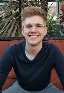 Brett LaFleur, a sophomore in interior design. 우리카지노추천 Brett LaFleur.