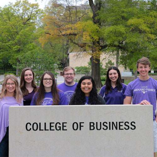 From left to right: Kaylee Hansen, Organizational Management; Samantha Brethour, Supply Chain Management; Makenna Dandurand, MBA; Peter Martin, Management Information Systems; Hilda Solano, Marketing; Maricela Cardona, MBA; Gabriel Roberts, Accounting