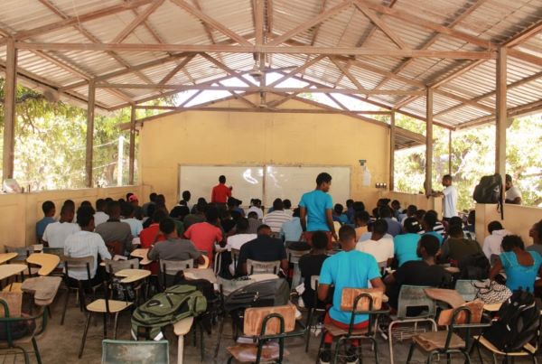 The first cohort of HAUP-CEMARCH undergraduate students in the agricultural sciences started their training at The University of State of Haiti (UEH)  - Agronomy and Veterinary Medicine (FAMV)  in January, 2023.  Photo:  Dr. Jocelyn Louissaint