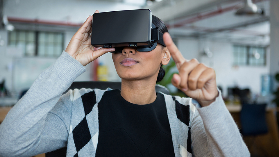 students participating in immersive workshops during digital summit