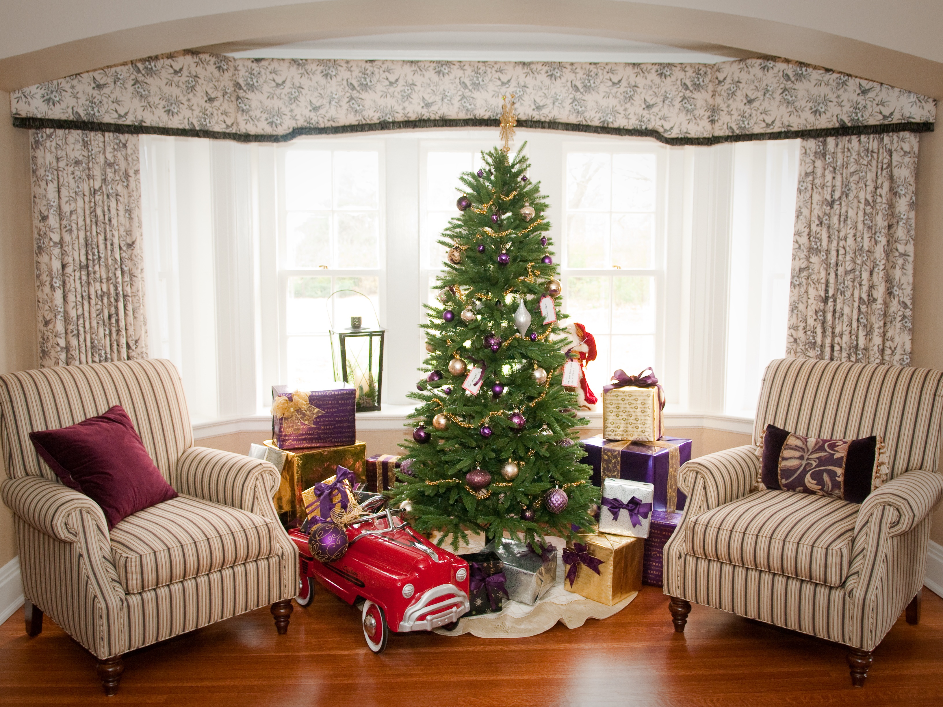 Amazing Christmas Table Decoration Ideas Purple And Silver Purple Christmas Tree
