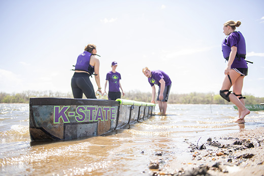 Concrete Canoe racers