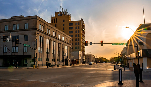 This photo shows the sun over Santa Fe Avenue in Salina.