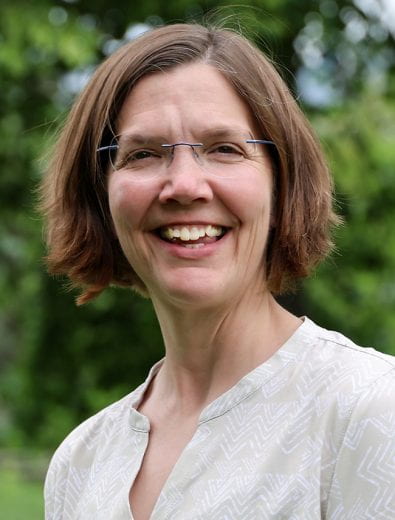 Headshot of Dr. Christie Launius