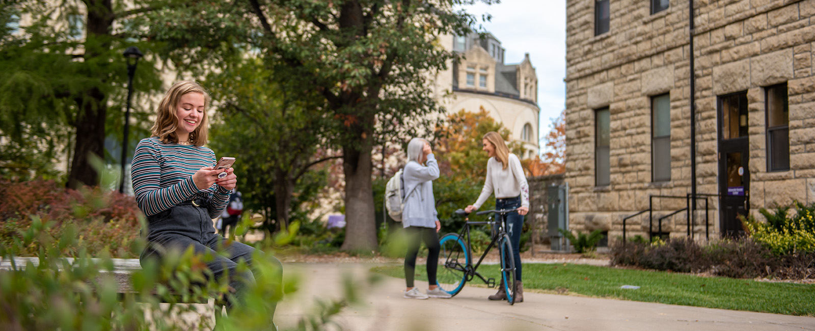 Students outside of Holton Hall on Manhattan campus