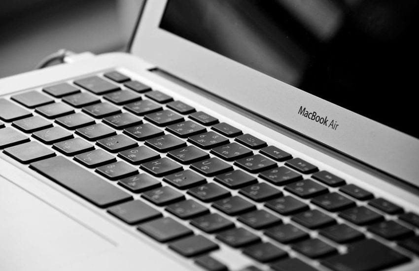 macbook-1001303_1280