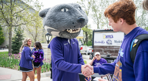 Willie at Lunch with the Lintons