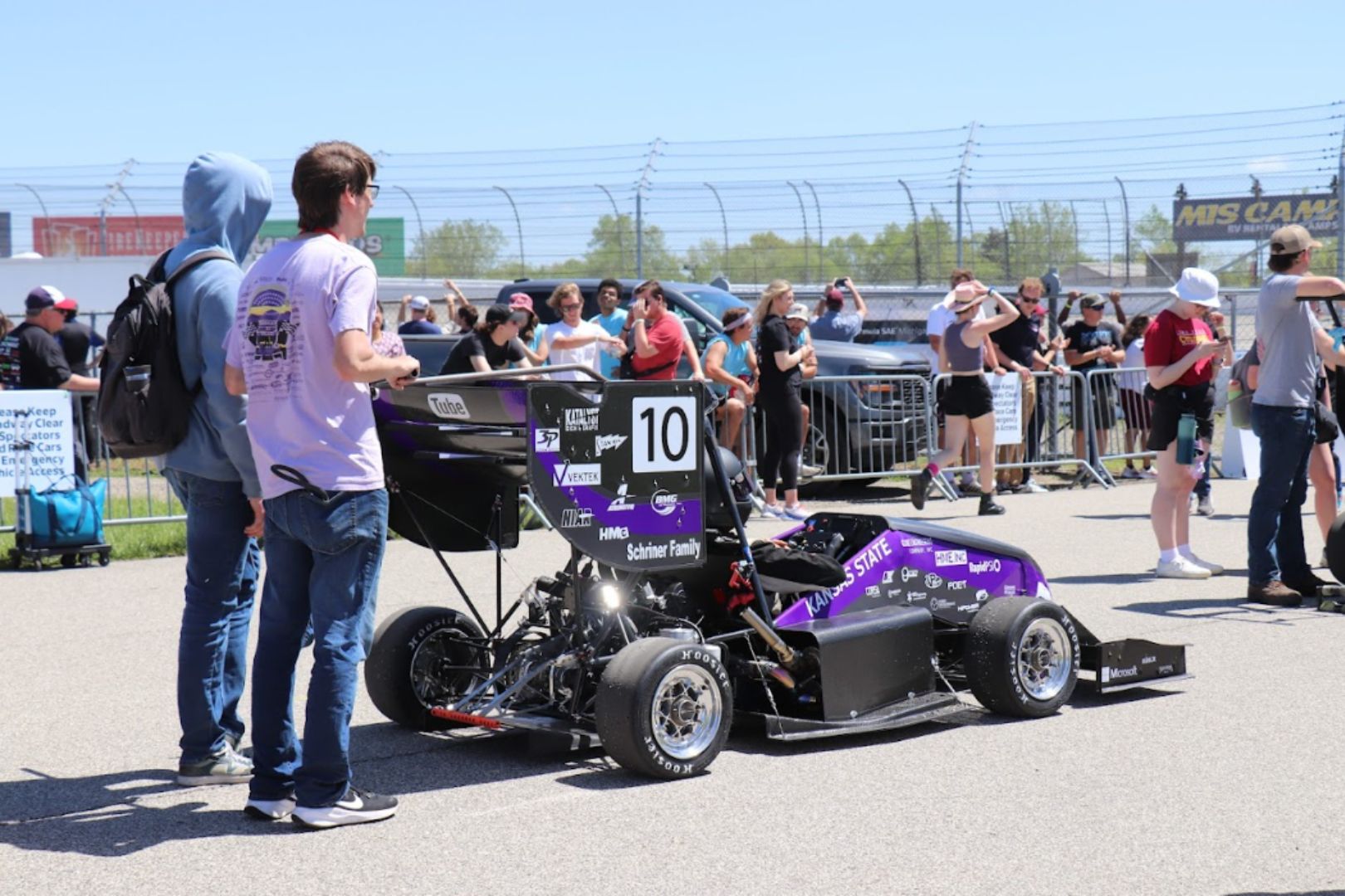 Sphinx waits in line for autocross