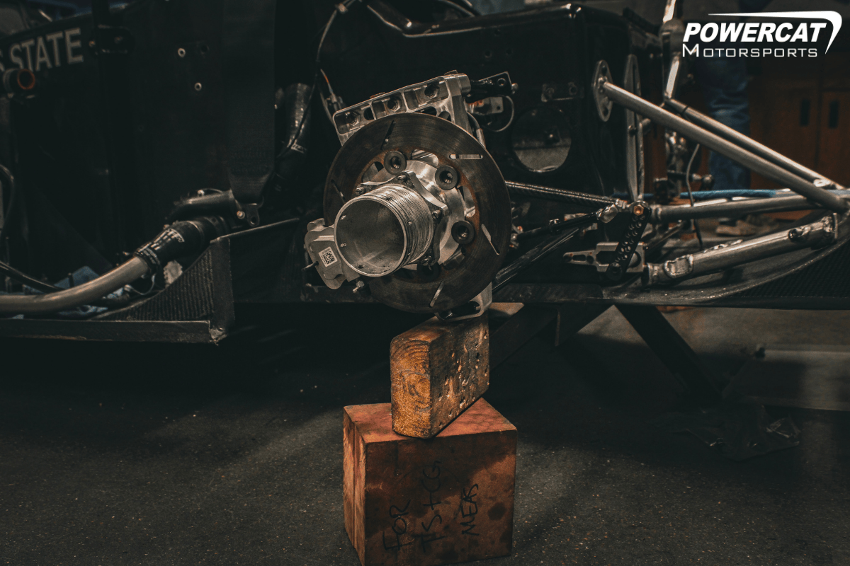 The Suspnesion revealed without the tire on the car The Suspnesion revealed without the tire on the car