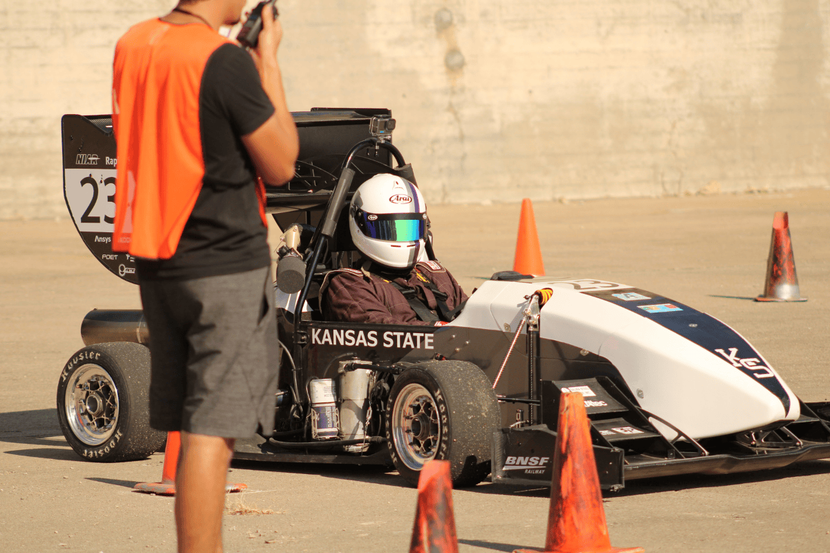 Driver patiently waiting in leopard for skidpad