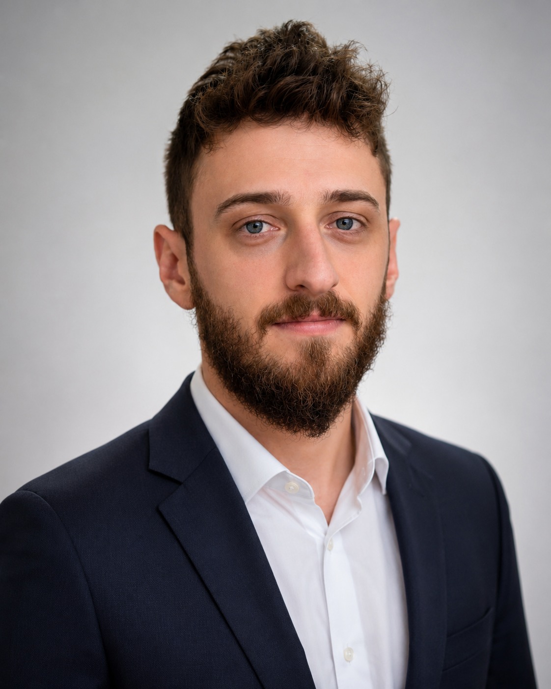 Dr. Mateus Nava Mezaroba