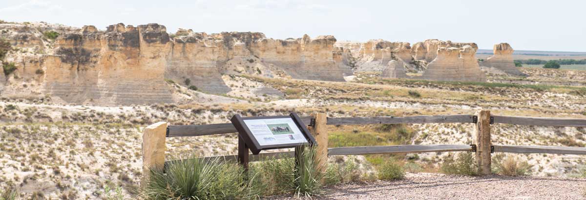 Little Jerusalem Badlands State Park has large chalk formations.