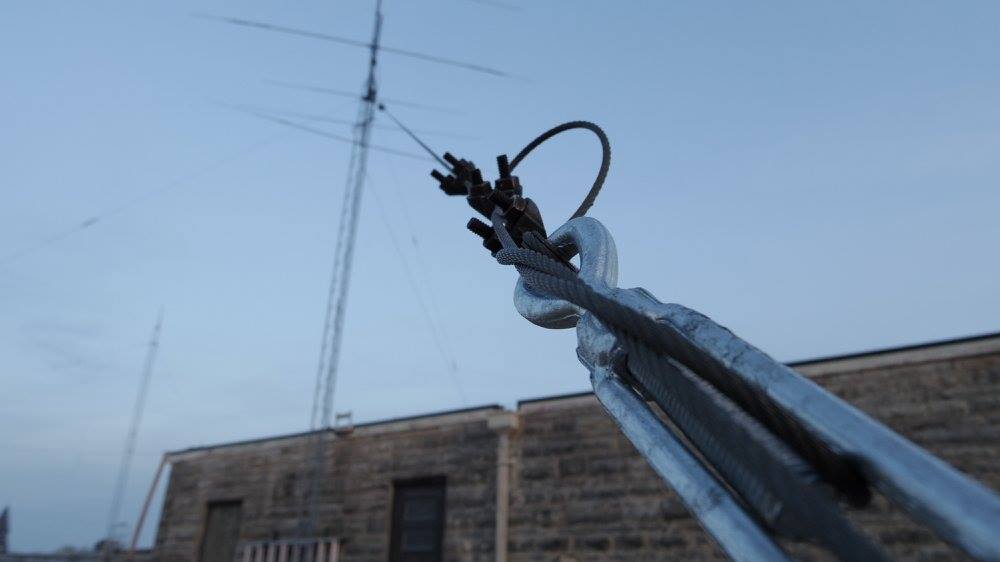 Tower guy wire turnbuckle